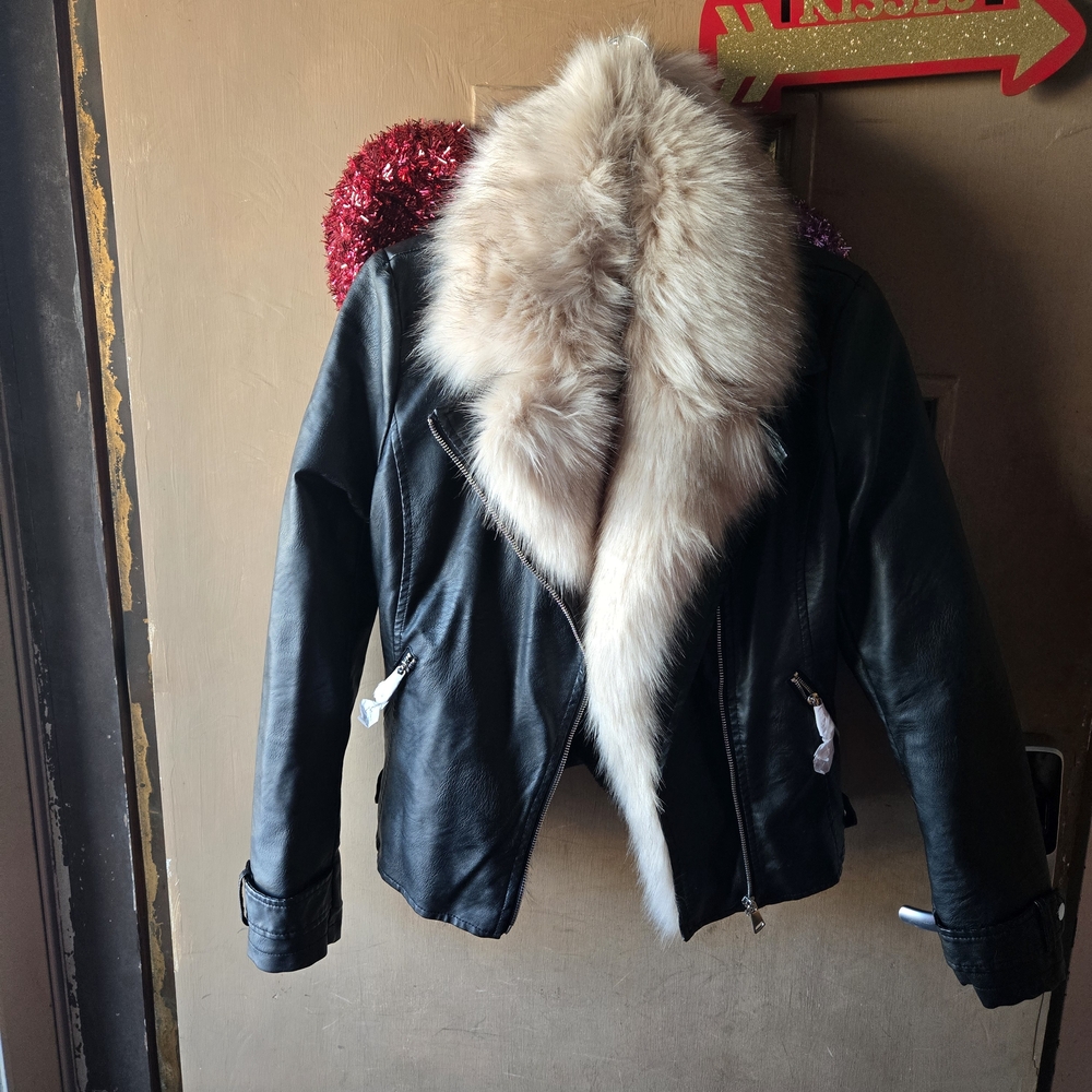 Beautiful Black Faux Leather Jacket with Luxurious Faux Fur Collar